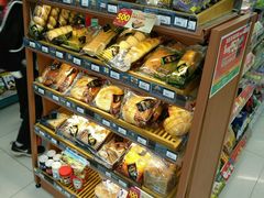 -全家便利店(新闸路二店)