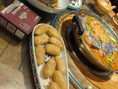 -亮欢寨酸汤鱼(沙冲路店)