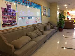 等位区-金迎海鲜酒家(金凤凰广场店)