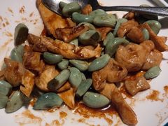 -八府香鸭·啫啫煲(华山路店)