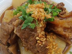 牛腩萝卜-繁仔牛杂(石排店)