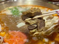 -顶顶汤火牛排火锅·经典铜锅涮肉