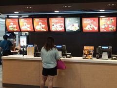 -麦当劳(石坝服务区店)