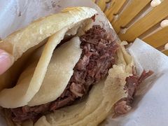 -闫家驴肉老店(华电一校店)