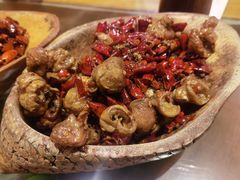 干煸肥肠-春常在云南私房菜