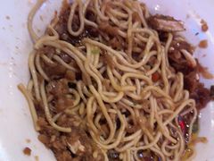 -霄汉牛三鲜湖北砂锅菜(万松园2店)