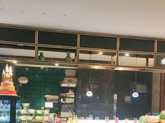 -半岛翡丽海鲜自助餐厅(观风亭店)