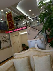 -蕾特恩祛痘•皮肤管理