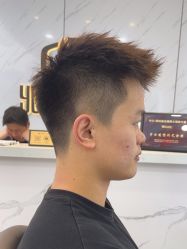 -尤司男士国潮理发馆