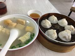 -珊珊小笼馆(仙霞路店)