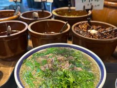 -云阿蛮云南生烫牛肉米线(奉贤路店)