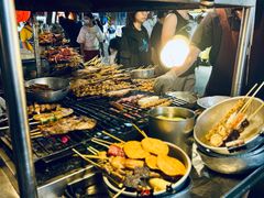 -六合夜市