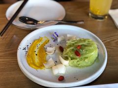 黄芥辣养生莴笋小百合-越谜·越南餐厅(长白店)