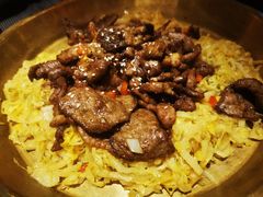 铜盘酸菜炒烤羊肉-丝路金桃·新疆菜(徐汇店)