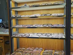 -优医视平价眼镜蔡司依视路折扣工厂店(德胜门店)