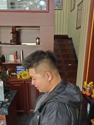 -绅仕門男士理发馆