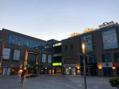 -绿地风尚天地广场