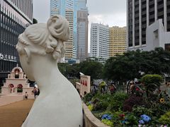 -中航城君尚购物中心
