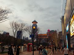 -上海来福士广场