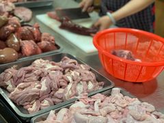 -标记美食新鲜猪杂(兴南大道店)