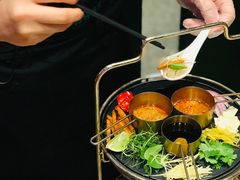 捞起蝦生-禄婶鸡煲·打边炉