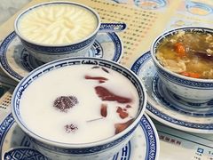 -广信牛奶甜品世家(台东店)