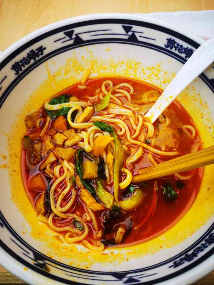 剪花娘子(川沙百联店)-"还蛮好吃的一家小店 周五晚上来人不多 .