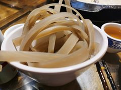 -老房老舍重庆火锅(假日城市店)