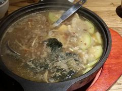 不是这家，是隔壁“农福宫”-百年石锅饭·朝鲜族传统民餐