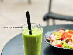 牛油果奶昔-The place那儿(新城国际店)