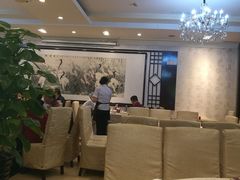 大堂-京食源烧鸽子