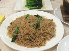 -麒麟山景大酒店岭南汇海鲜酒家(沙井店)