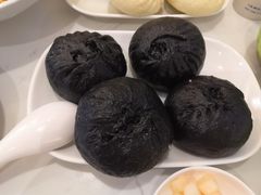 黑猪肉黑金包-李与白包子铺(桐梓林店)