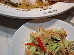 -渔语鱼酸菜鱼新川菜(来福士店)