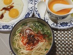 -敦煌山庄摘星阁