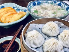 牛肉小笼包-老新隆牛肉锅贴(新街口店)