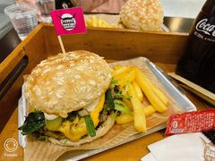 -汉堡双倍·喜鹊堡