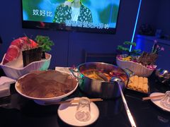 -唯爱KTV聚会餐厅(仙林东城汇店)