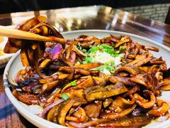 -松沪名灶·豆浆鱼头·新上海菜(飞航吾悦广场店)