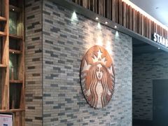 -星巴克臻选(湖滨道店)