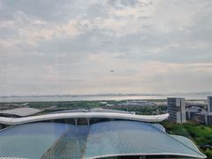 -深圳国际会展中心希尔顿酒店(前海华发冰雪世界店)