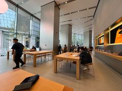-Apple零售店(华贸购物中心店)