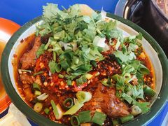 路边嫩牛肉-马路边边串串香(北苑旗舰店)