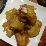 半榛蘑白菜粉，蘑少木耳多，因此得名
