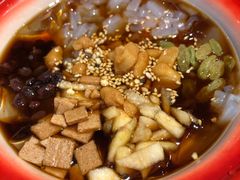 -爆炸头阿姨小四川正宗川味小吃(无任何分店)