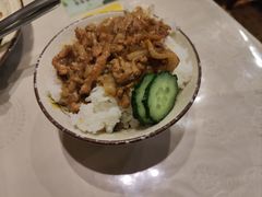 卤肉饭-吉事利茶餐厅