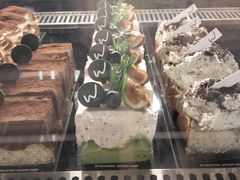 -W COLLECTIVE  DESSERT SHOP