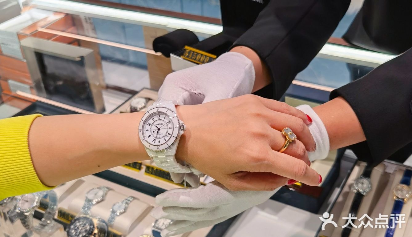 颖奢名品 | 实现你的二手奢侈品中转自由