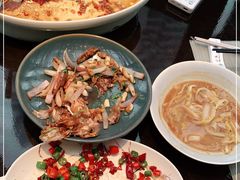 -江上荟·创意中国菜(绿地缤纷城店)