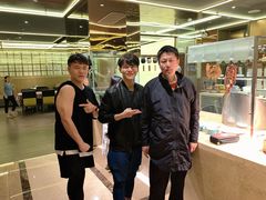 -大中华希尔顿酒店-念自助餐·嗨啤·小龙虾